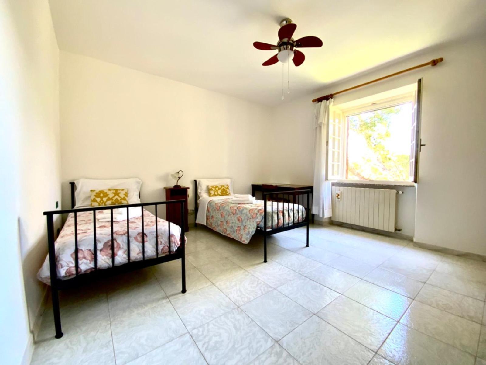 Aragonite Azzurra Casa Vacanza 고네사 외부 사진